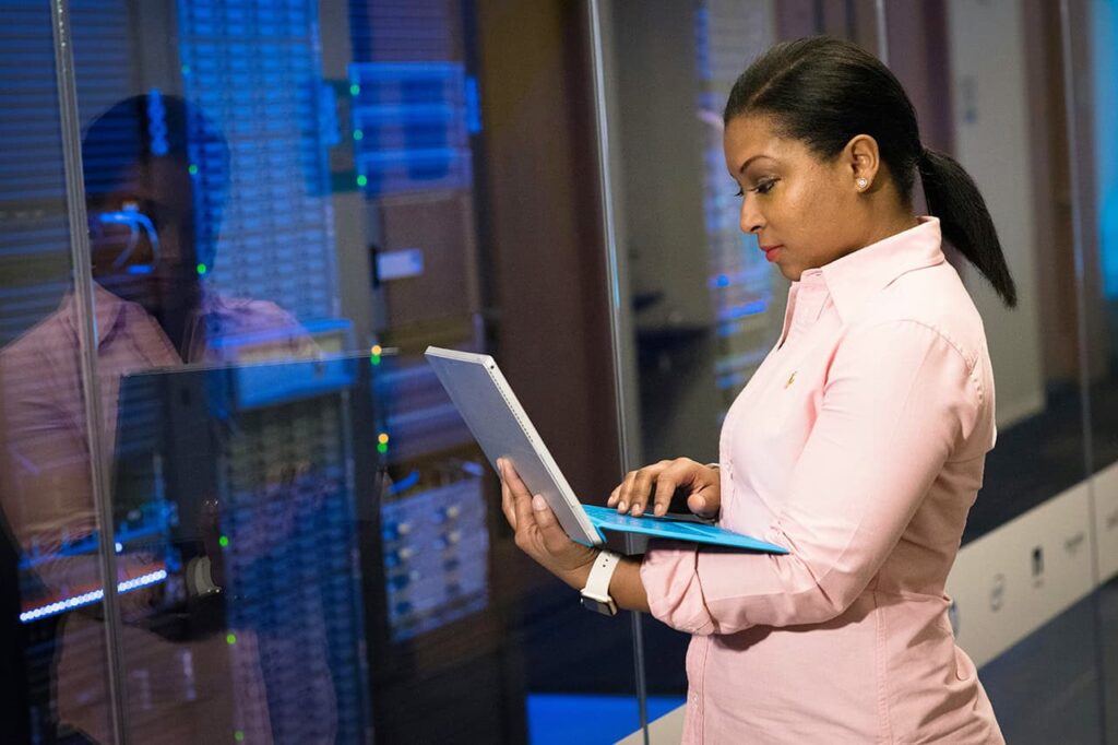 Remote Hands in Data Centre